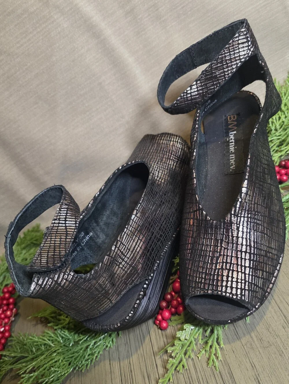 bernie mev. Women's Mely Slingback Wedges in Black Print Shimmer